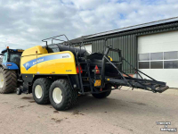 Persen / Balenpers / Pakkenpers New Holland BB 9070 CropCutter Balenpers