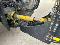 Persen / Balenpers / Pakkenpers New Holland BB 9070 CropCutter Balenpers