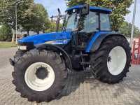 Tractor / Trekker New Holland TM155 PC 40Kmh. met kruip en Airco