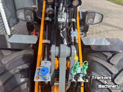 Shovel / Wiellader / Kniklader Giant G2700 X-tra HD+