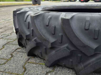 Wielen, Banden, Velgen & Afstandsringen  270/95R32