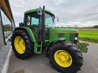 Tractor / Trekker John Deere 6400
