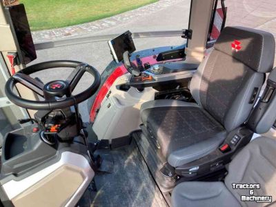 Tractor / Trekker Massey Ferguson 8S-225 Dyna VT