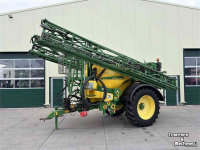 Getrokken Veldspuit John Deere 840 Veldspuit