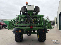 Getrokken Veldspuit John Deere 840 Veldspuit