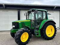 Tractor / Trekker John Deere 6220
